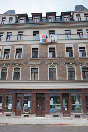 Hausfront Kunterbunte19